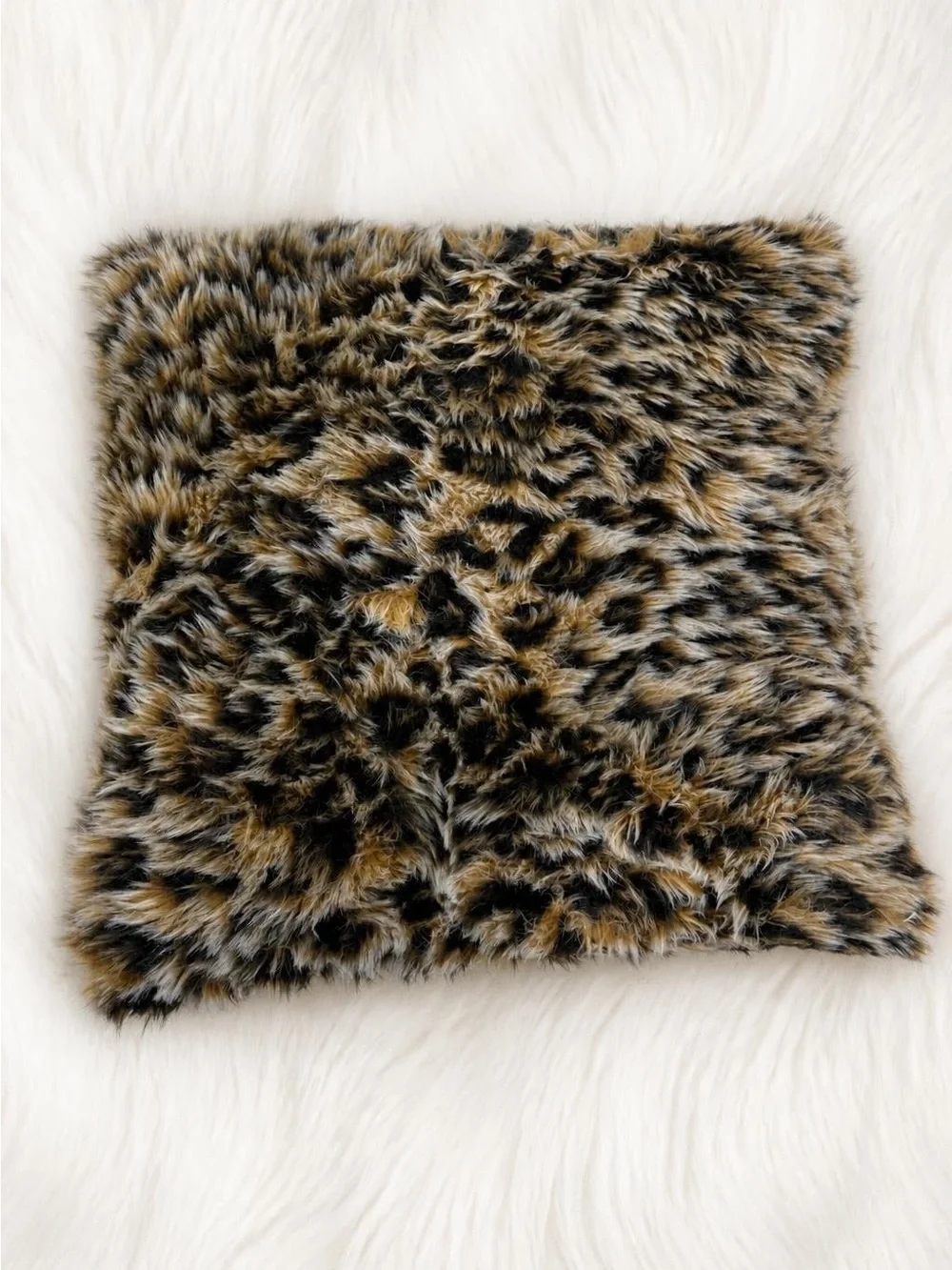 Luxury Faux Fur Leopard Throw Pillow | Plush Decorative Accent Cushion 16.5”